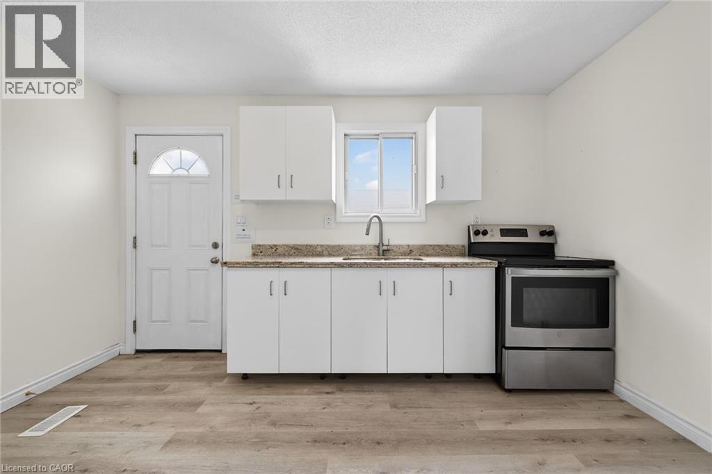 4049 6 Highway - 17