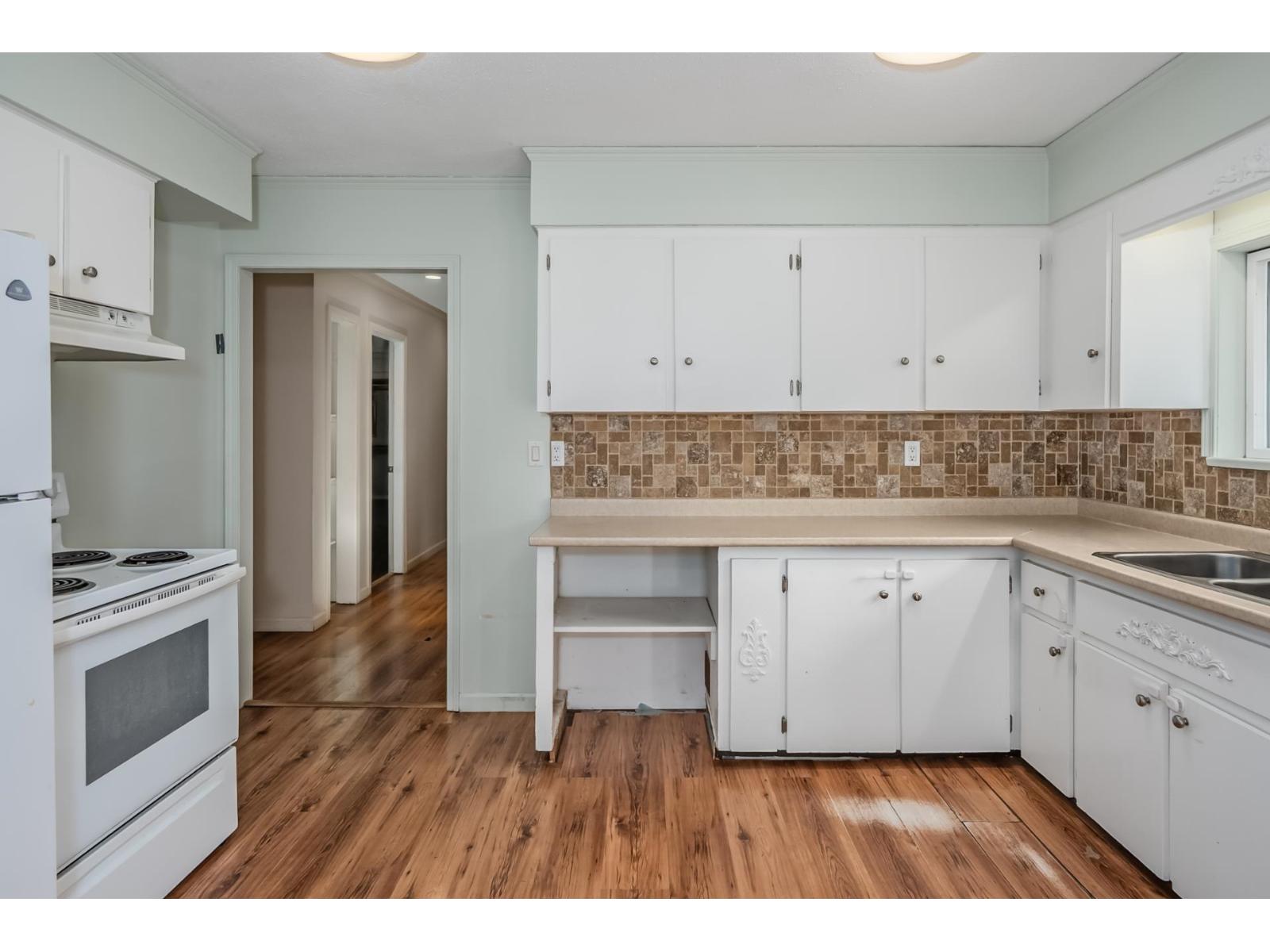 23566 52 AVENUE, Langley