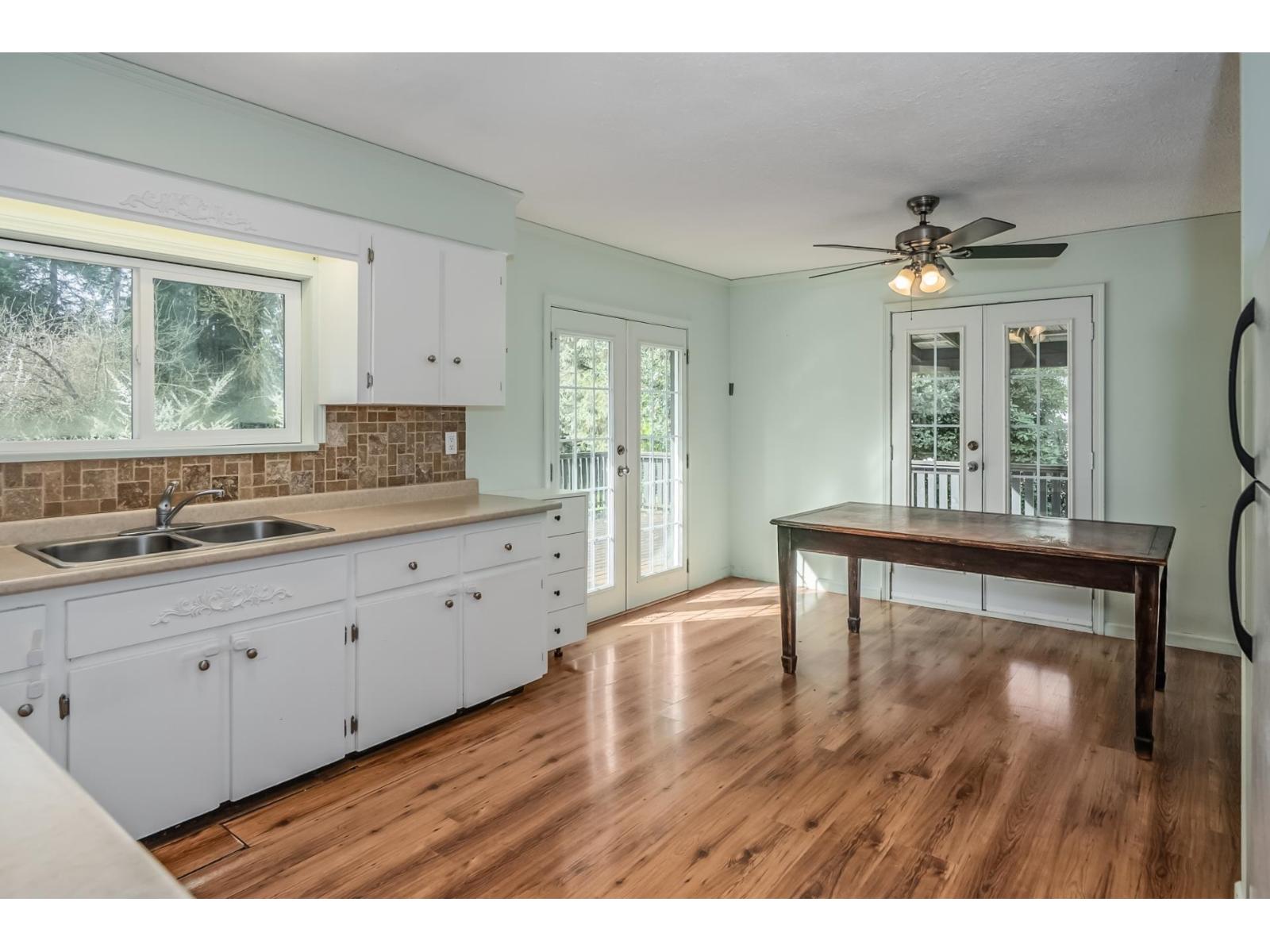 23566 52 AVENUE, Langley