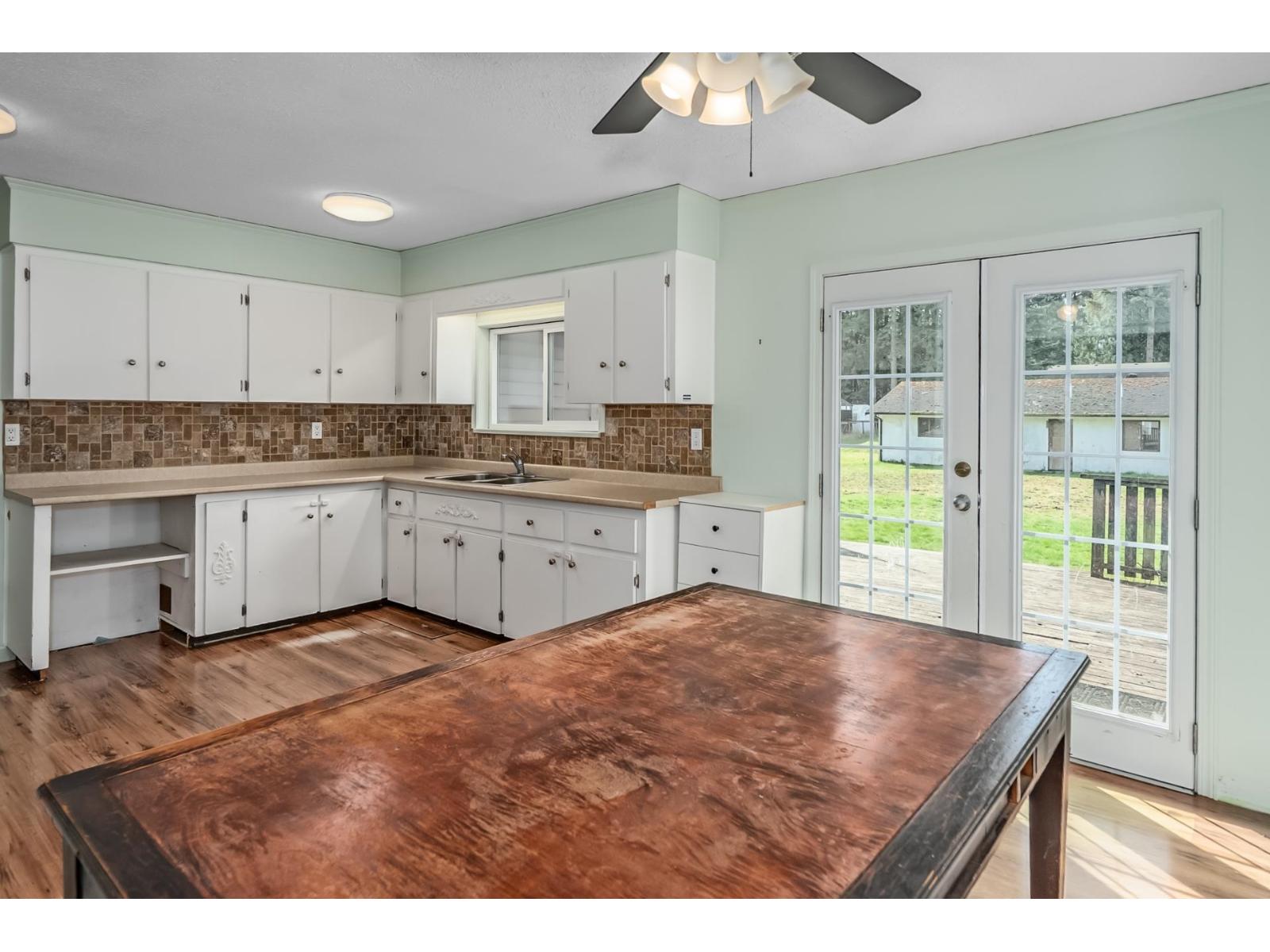 23566 52 AVENUE, Langley