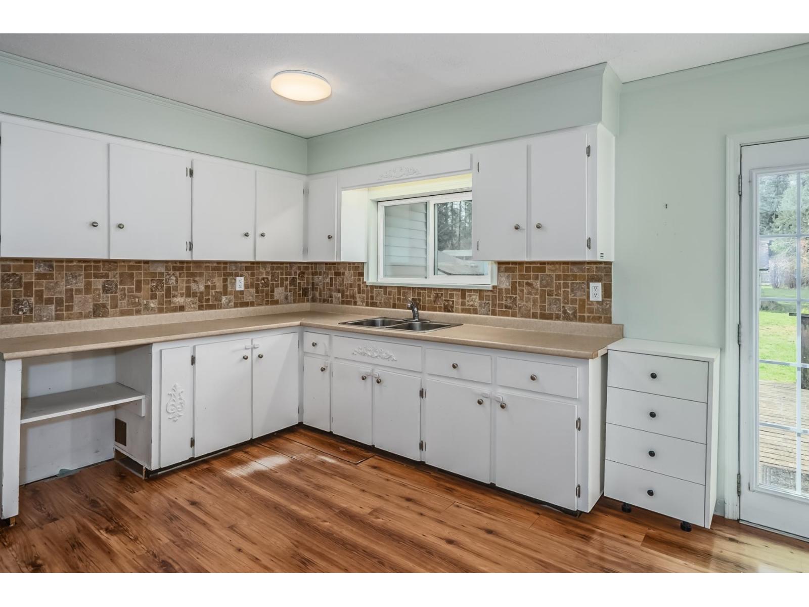 23566 52 AVENUE, Langley