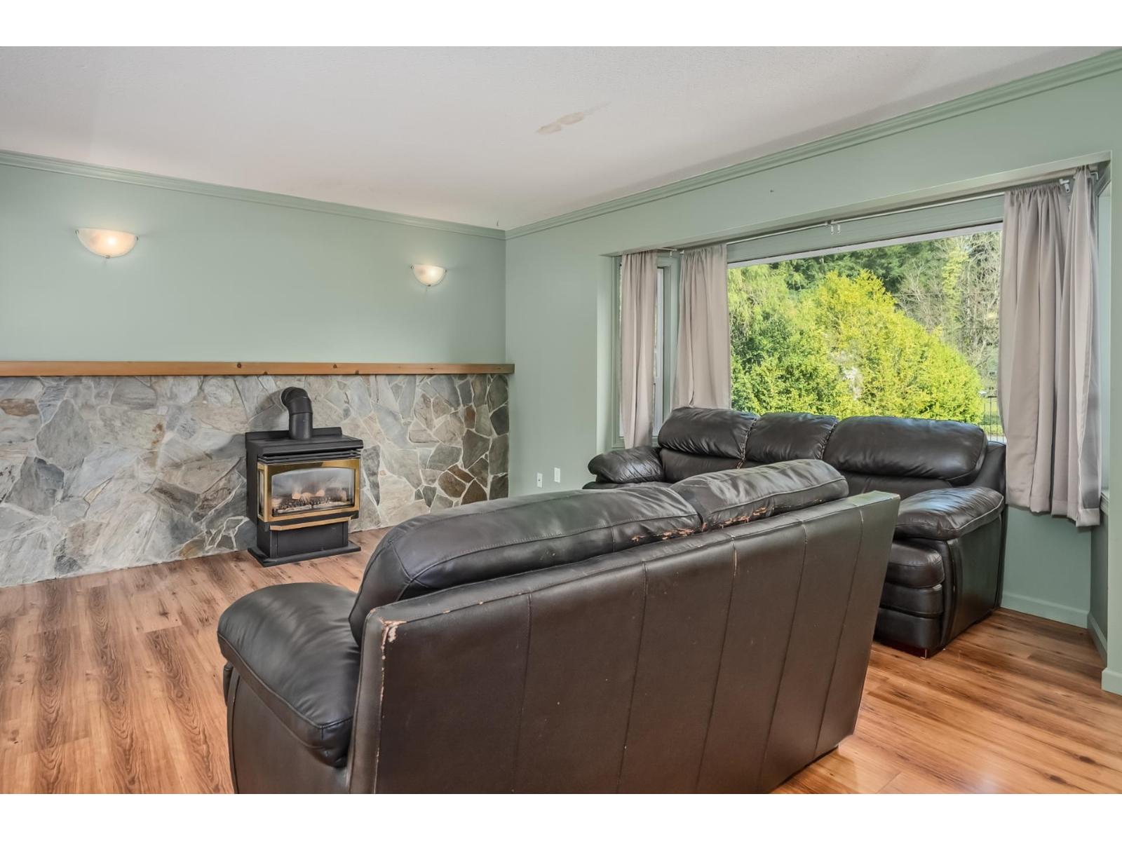 23566 52 AVENUE, Langley