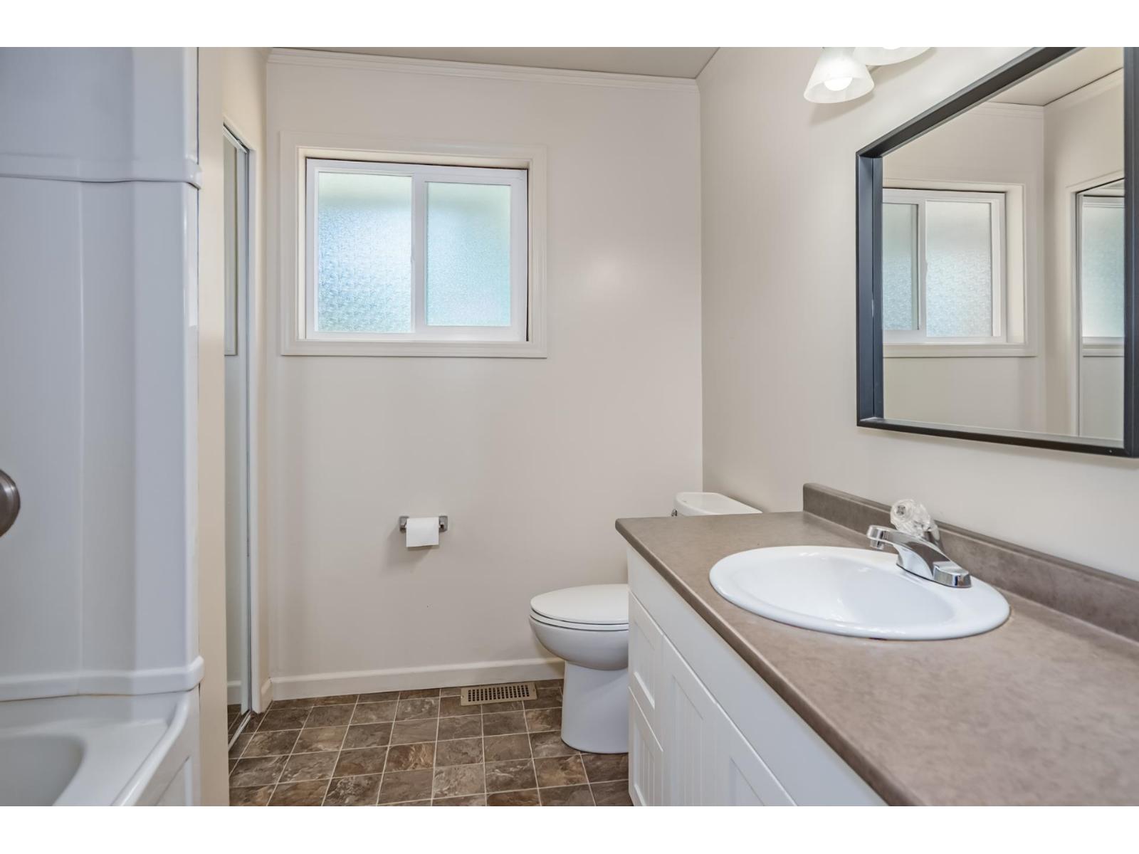 23566 52 AVENUE, Langley