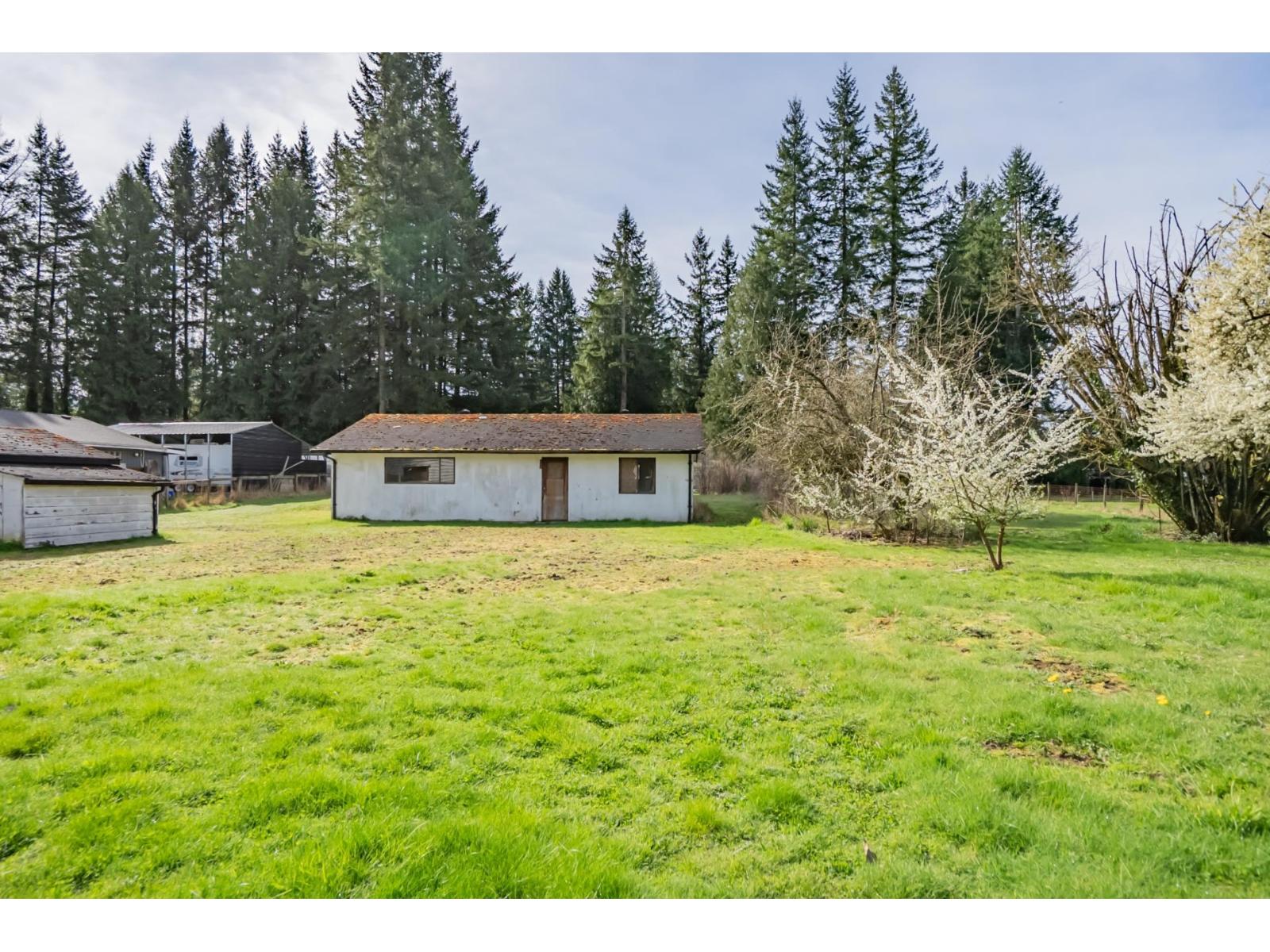 23566 52 AVENUE, Langley