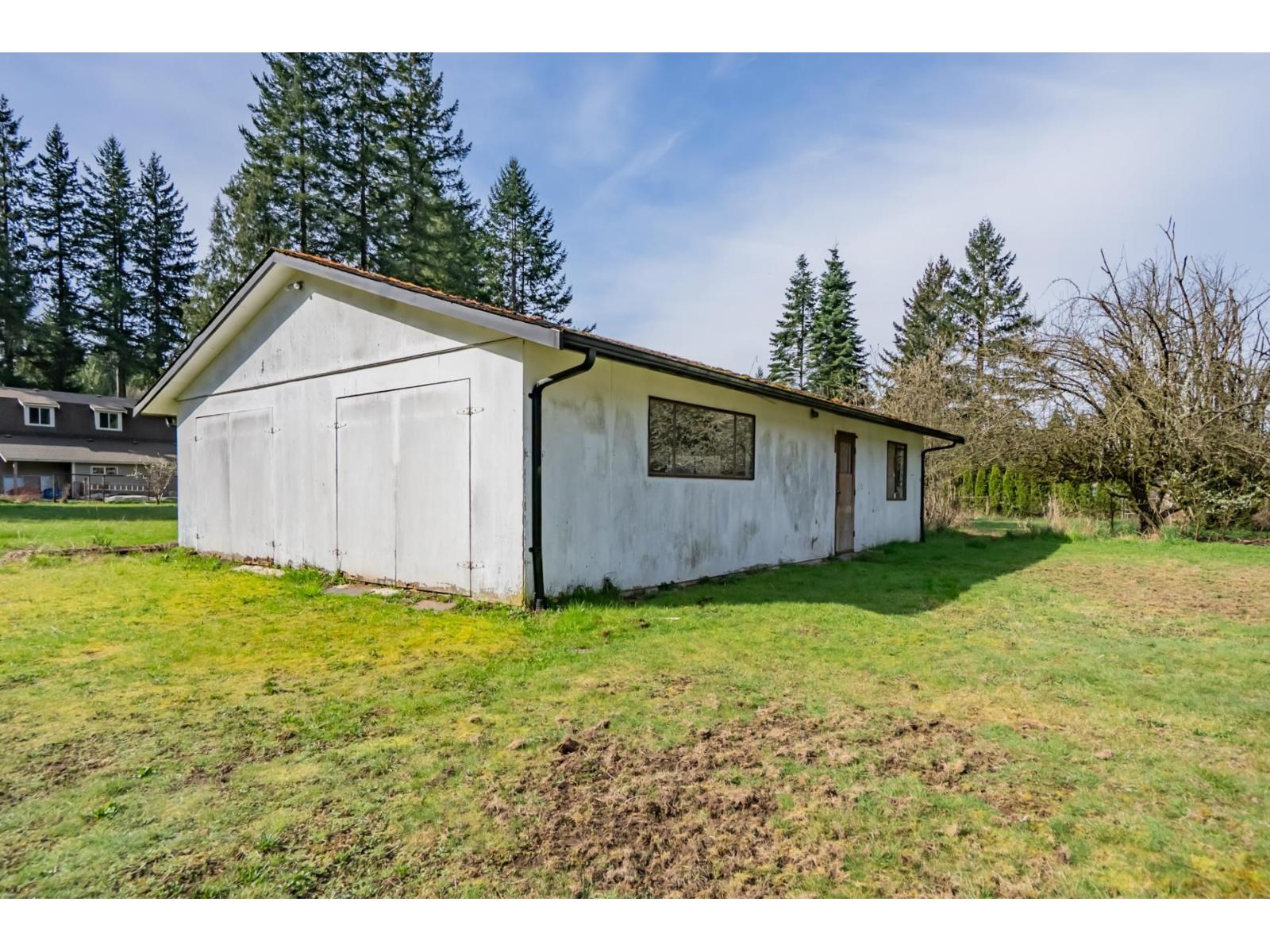 23566 52 AVENUE, Langley