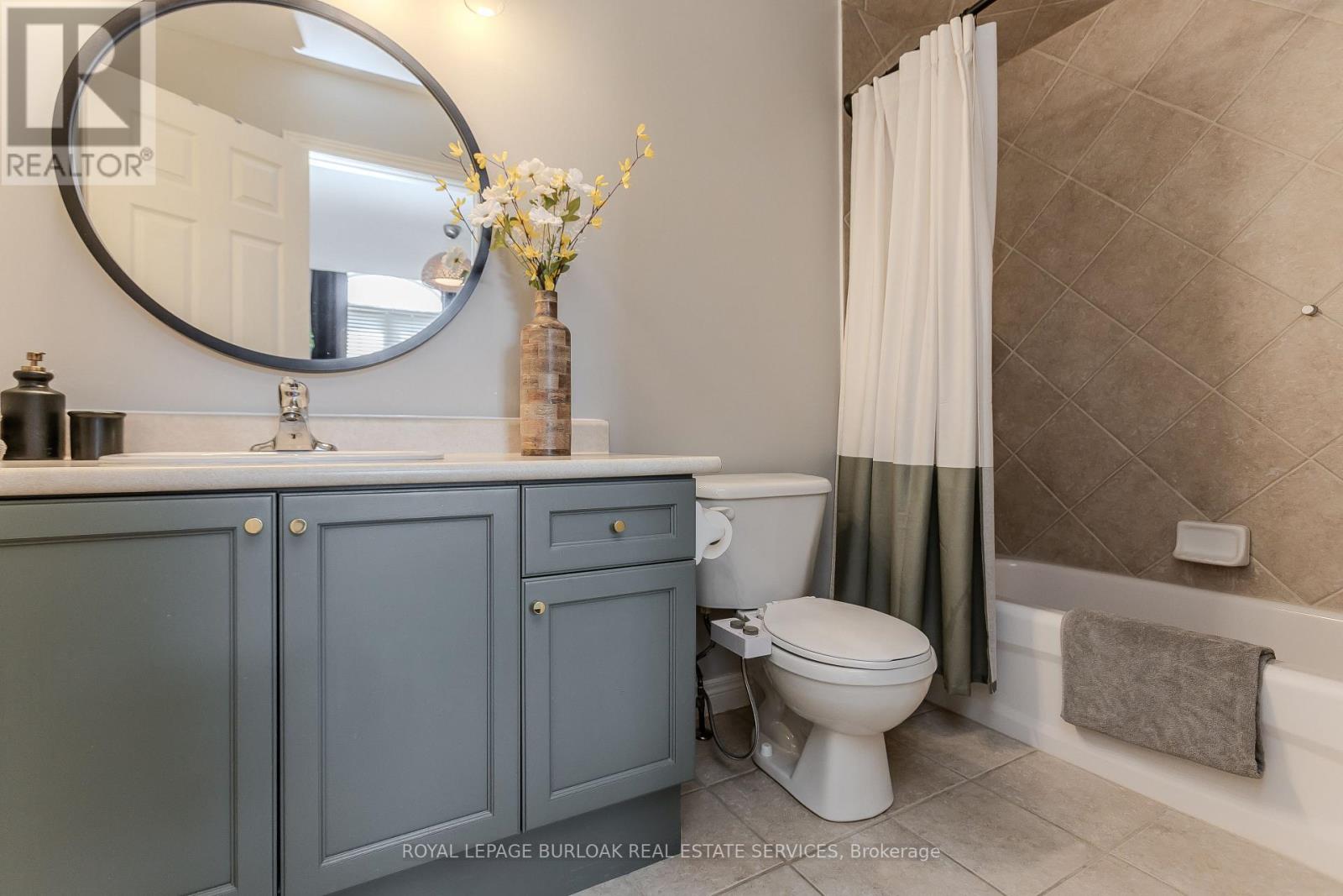 2121 PROSPECT STREET — photo 21