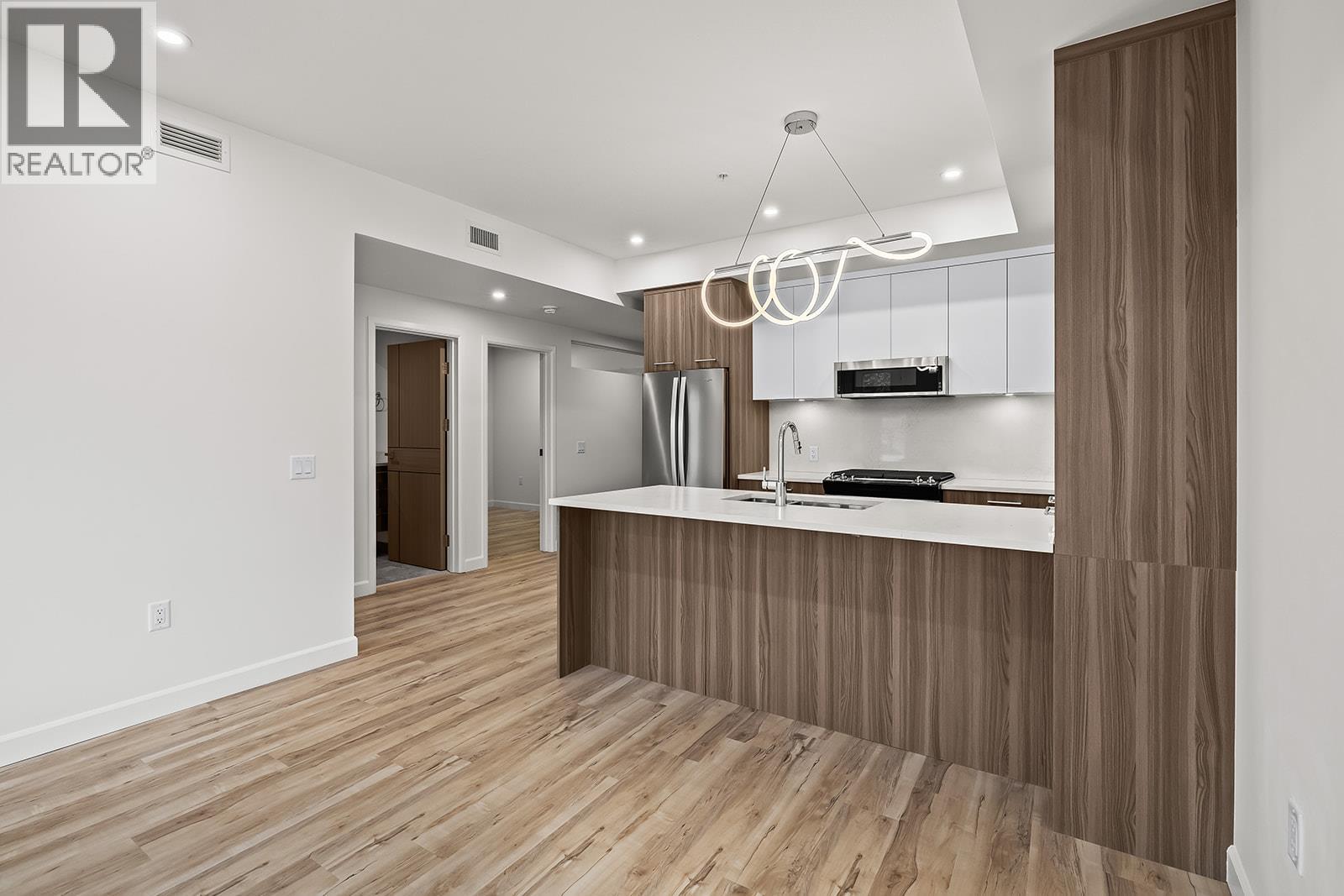 #305 630 BOYNTON PLACE - Image 2