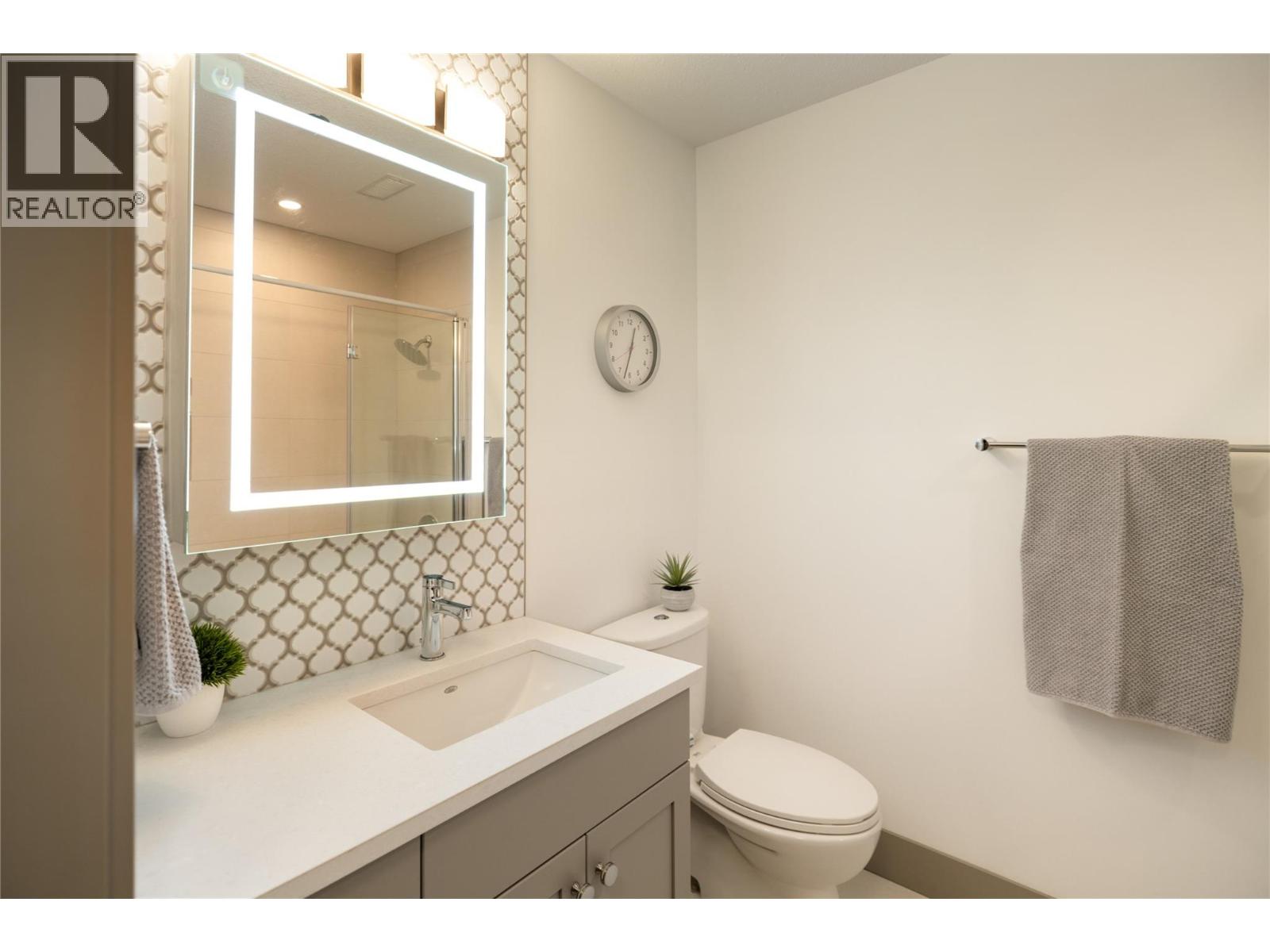 4004 Bluebird Road Unit# 305, Kelowna