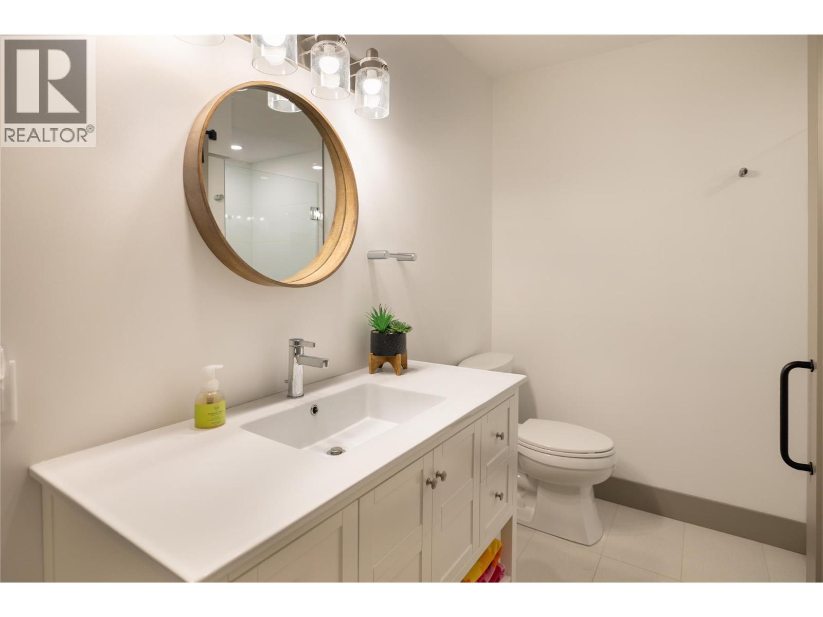 4004 Bluebird Road Unit# 305, Kelowna