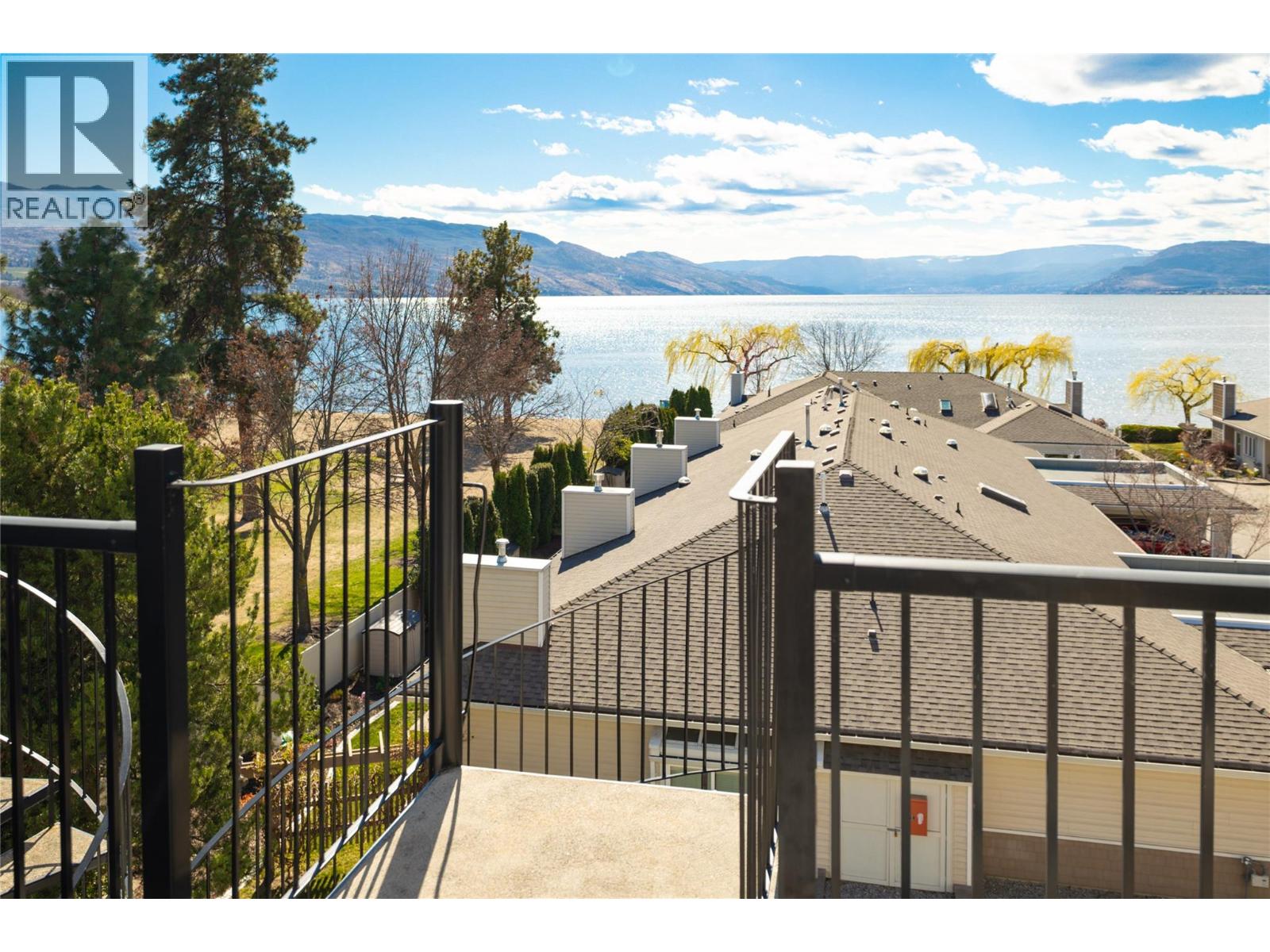 4004 Bluebird Road Unit# 305, Kelowna