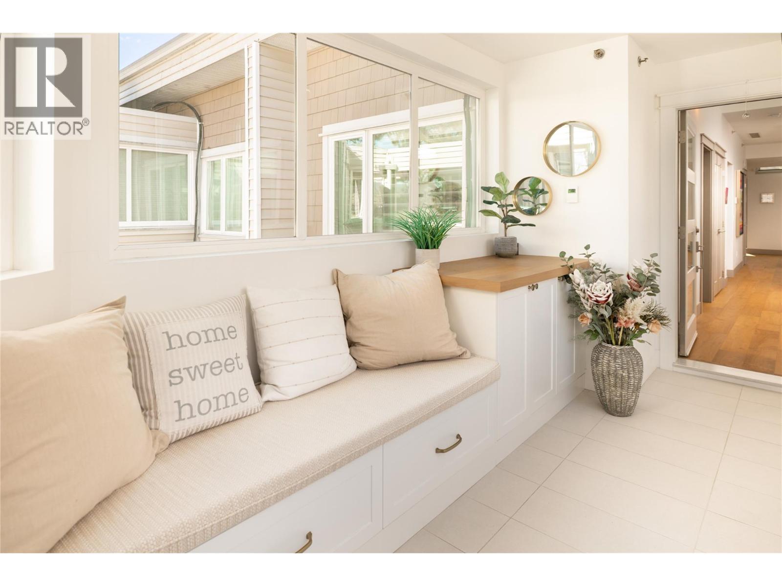 4004 Bluebird Road Unit# 305, Kelowna