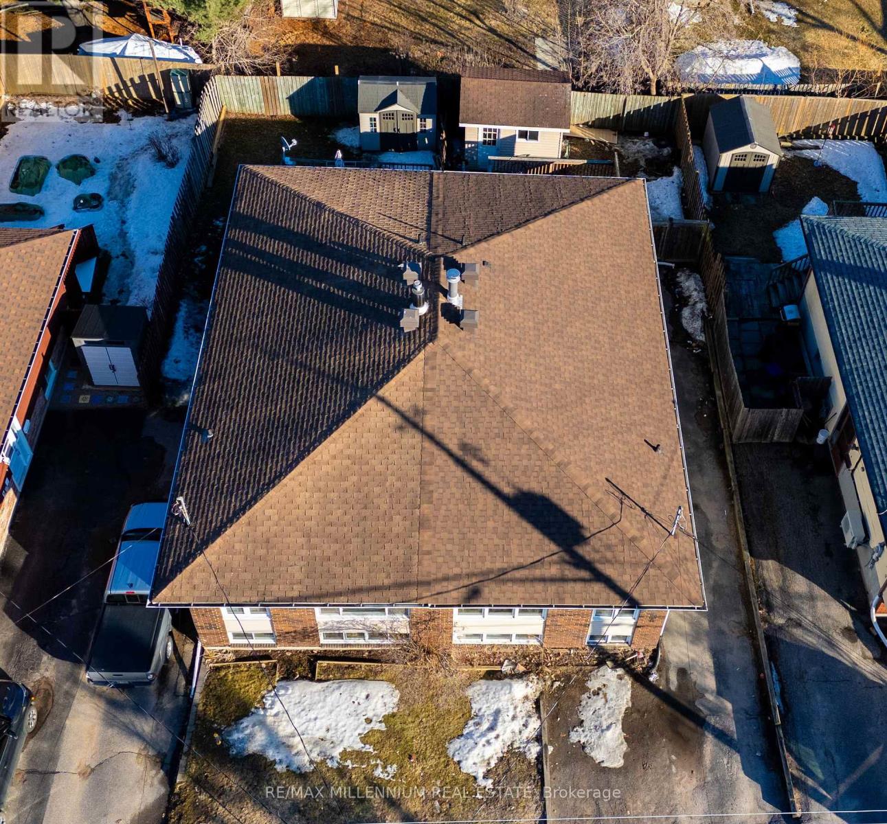 8 PLUMTREE PLACE - 14