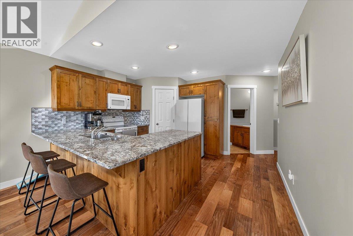 #10 989 SWANSEA VIEW ROAD - 16