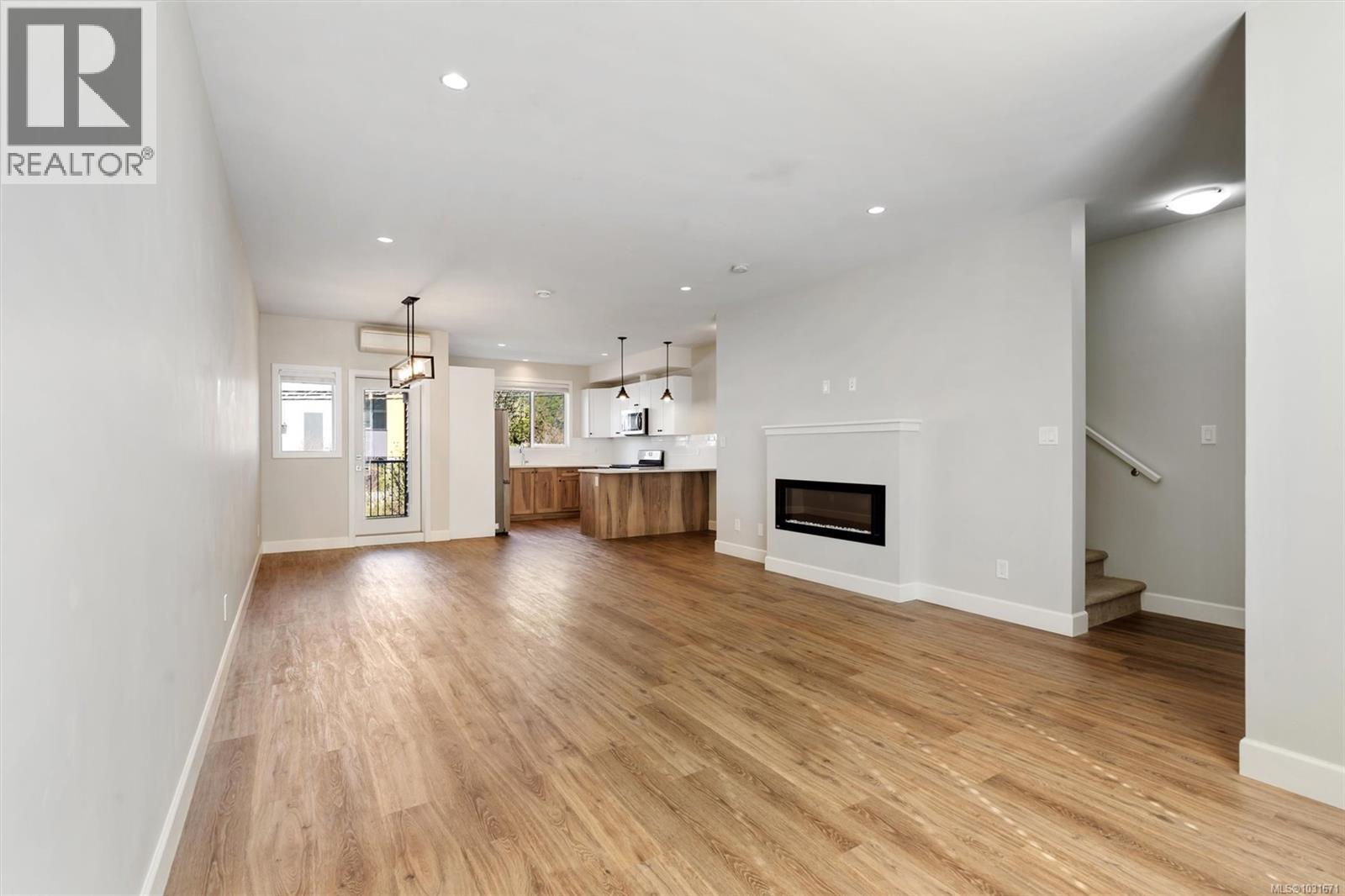 #1303 3351 LUXTON RD - 13