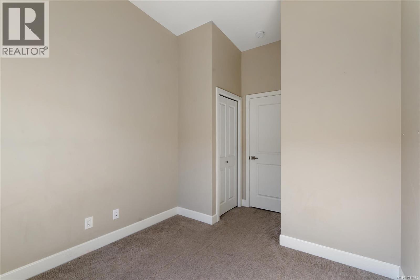 #1303 3351 LUXTON RD - 23