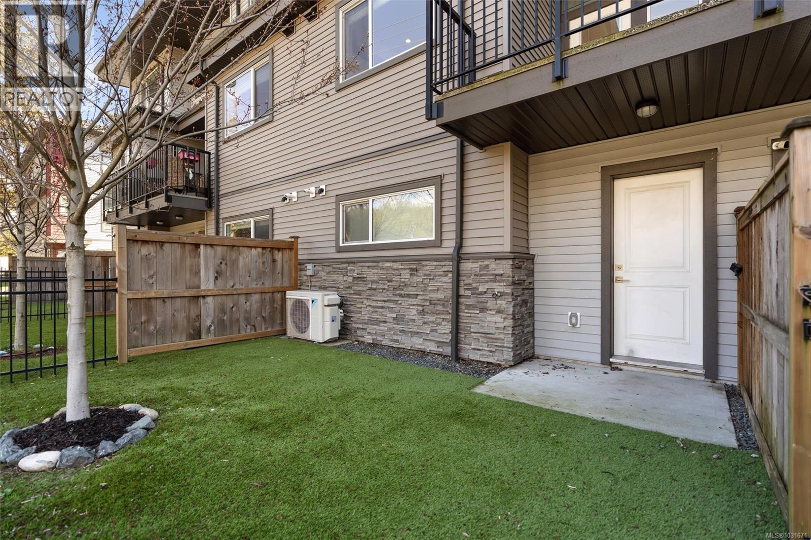 #1303 3351 LUXTON RD - 30