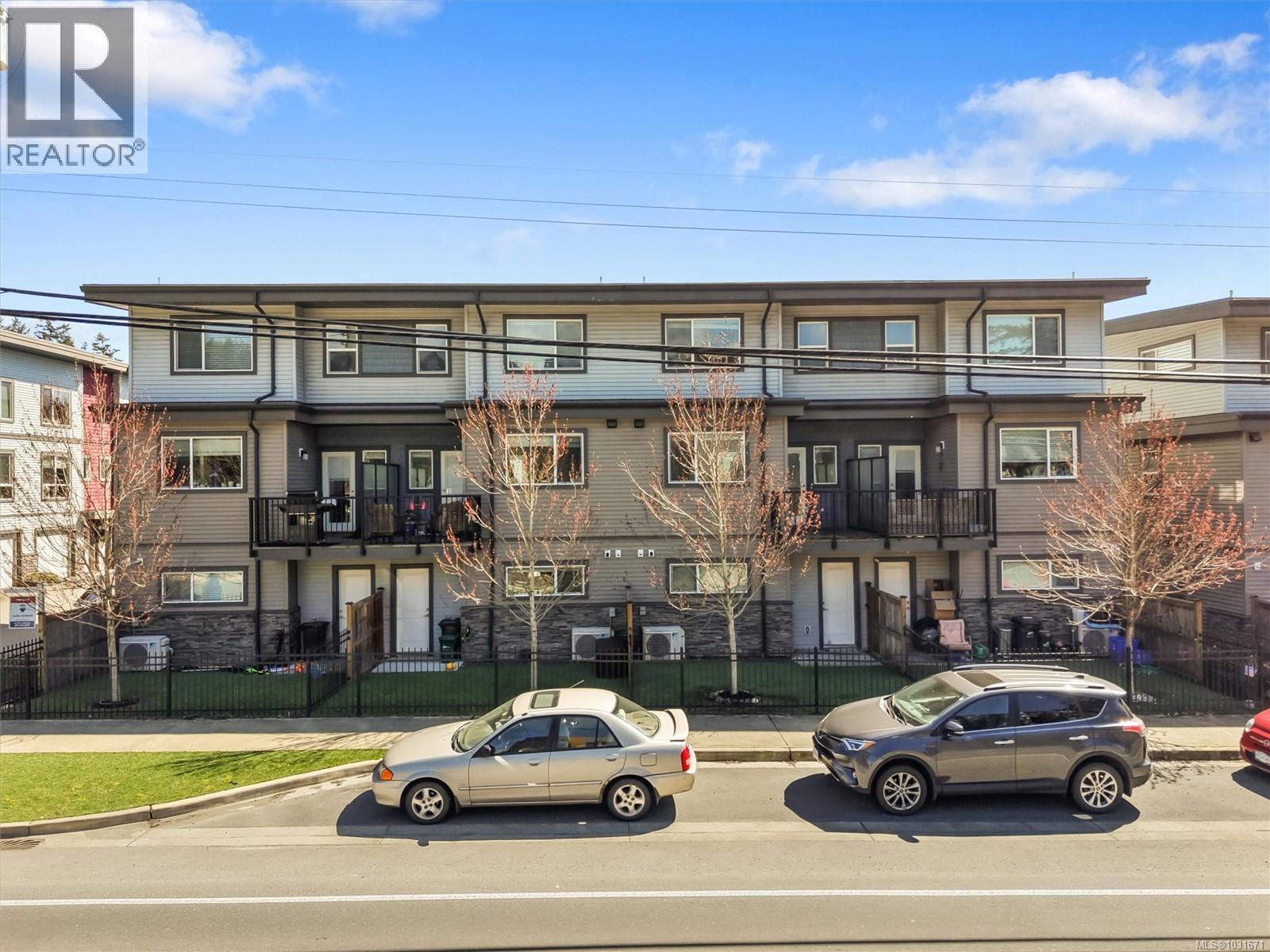 #1303 3351 LUXTON RD - 33