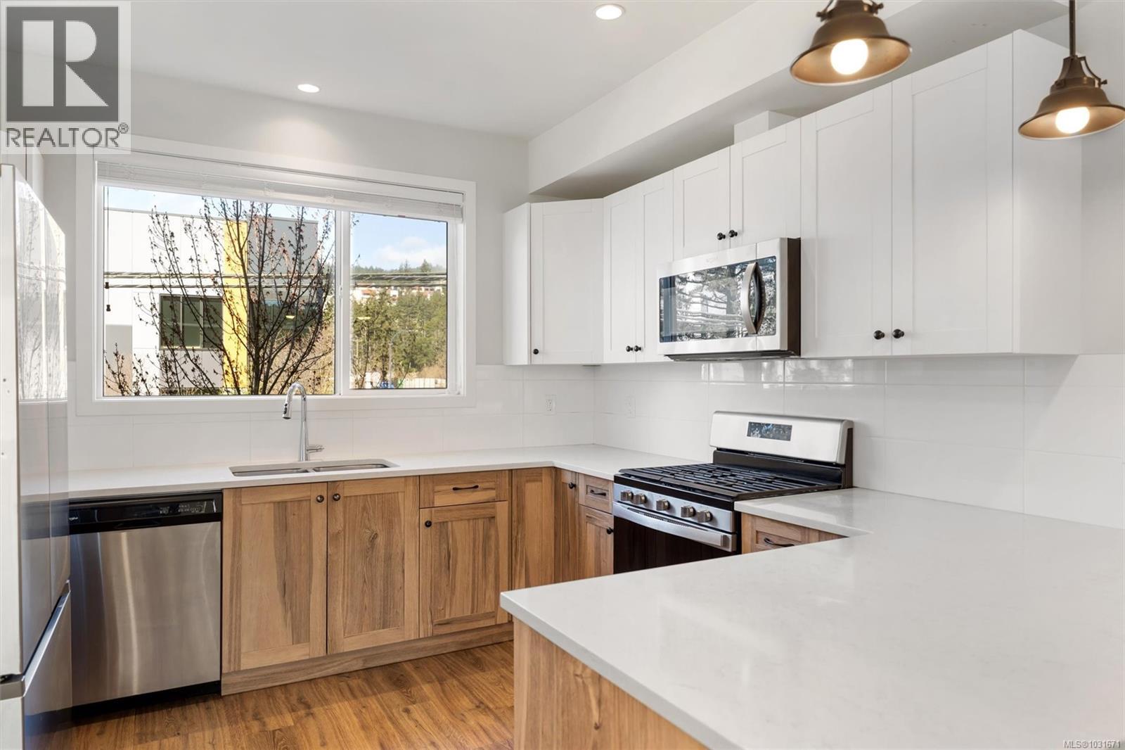 #1303 3351 LUXTON RD - 6