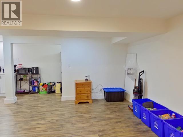 6402 HILLCREST AVE - 16