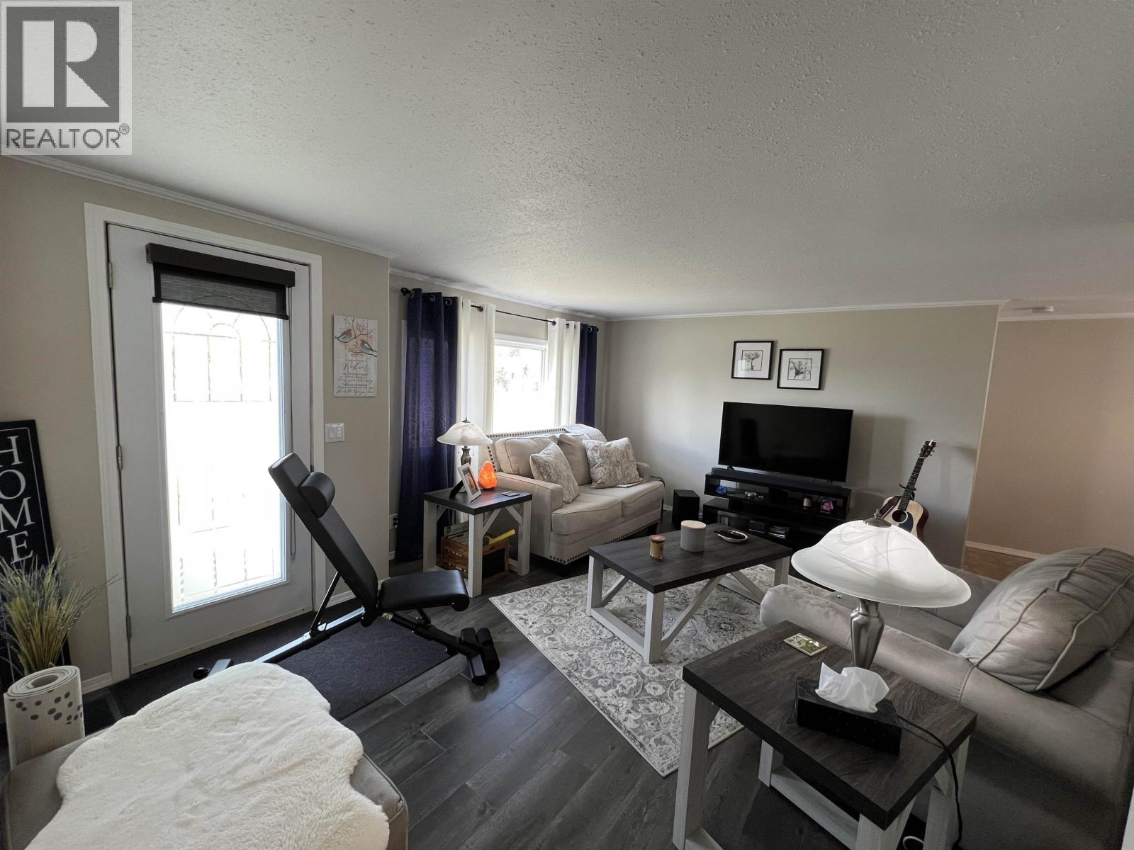 4028 POPLAR AVENUE - 7