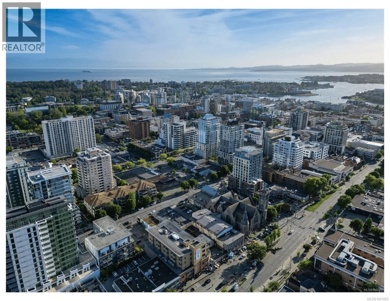 406 935 Johnson Street, Victoria