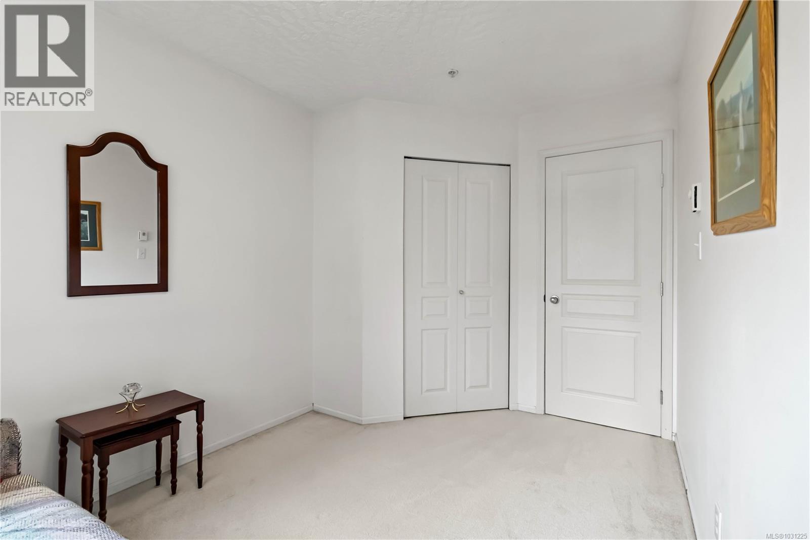 406 935 Johnson Street, Victoria