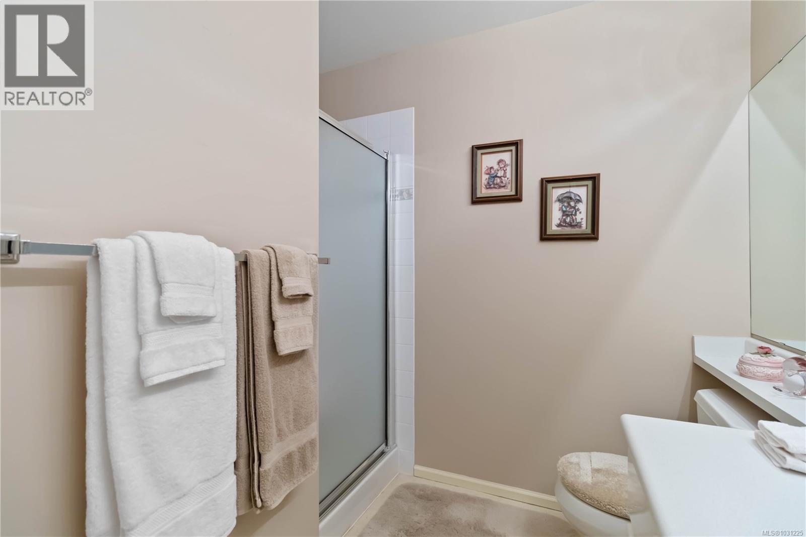 406 935 Johnson Street, Victoria