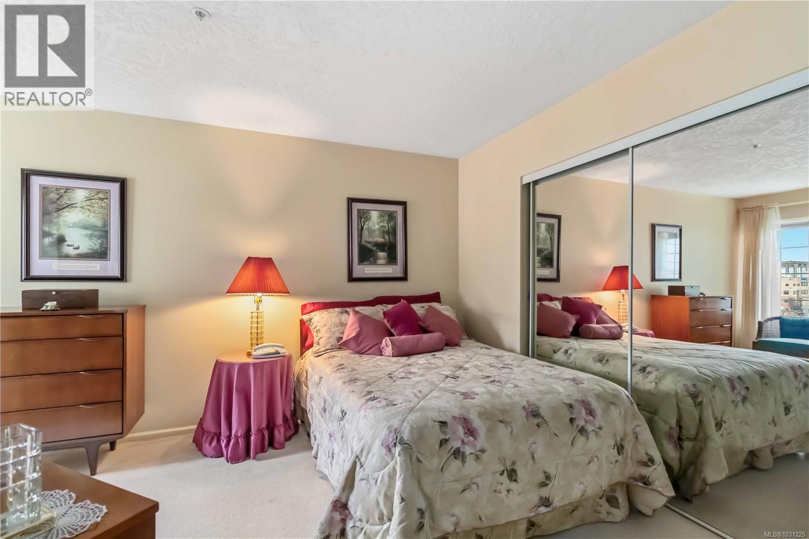 406 935 Johnson Street, Victoria