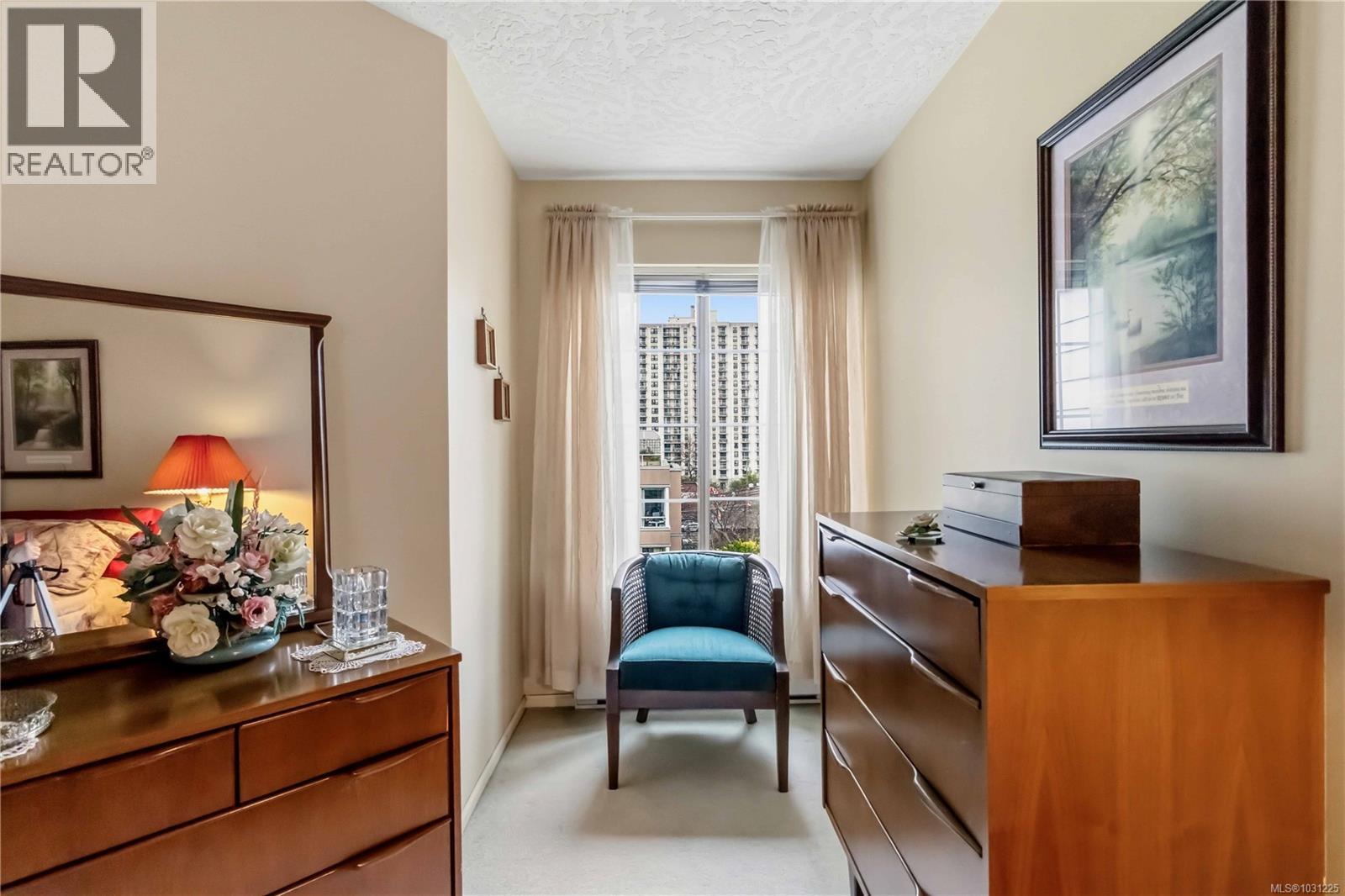 406 935 Johnson Street, Victoria