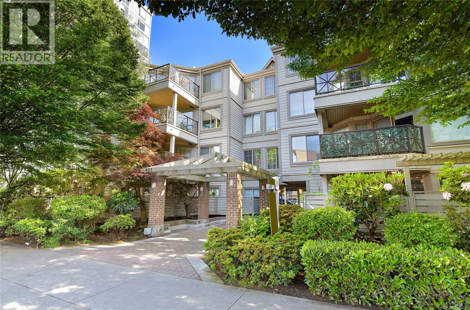 406 935 Johnson Street, Victoria