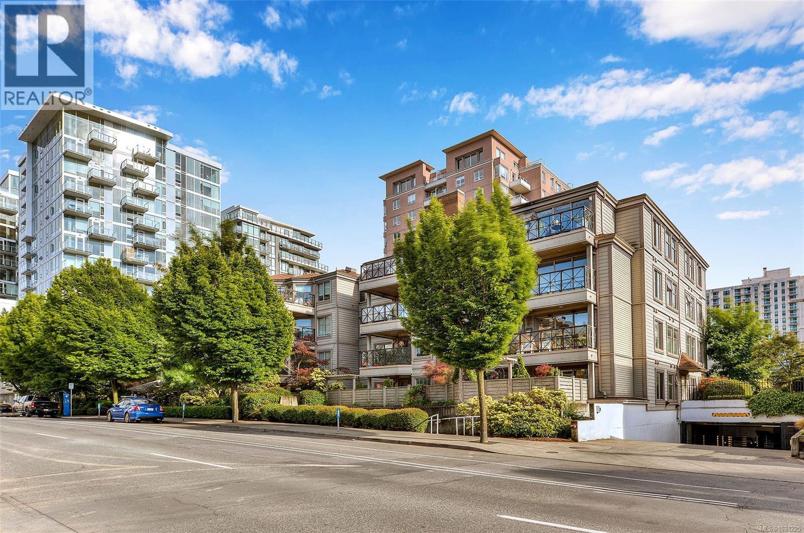 406 935 Johnson Street, Victoria