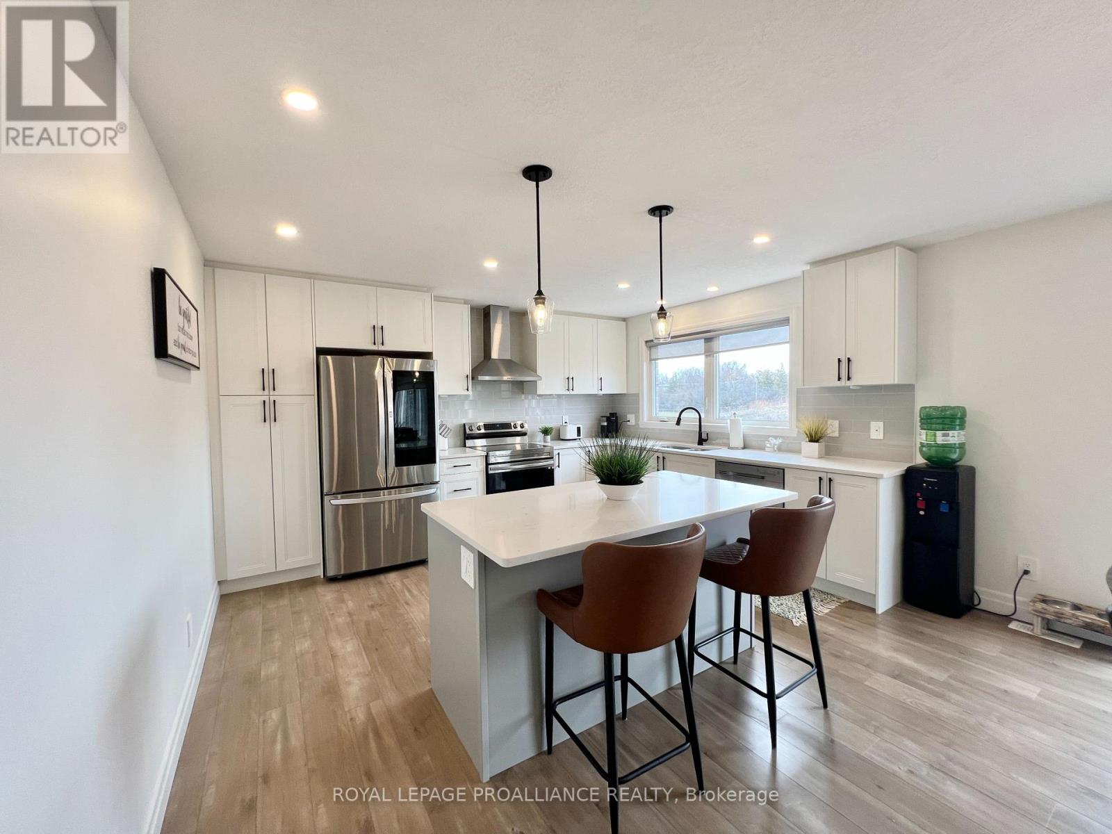 55 LANARK DRIVE - 10