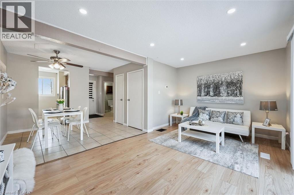 31 GREENGATE Road Unit# 239, Guelph, Ontario, N1H6R3 — Photo 8