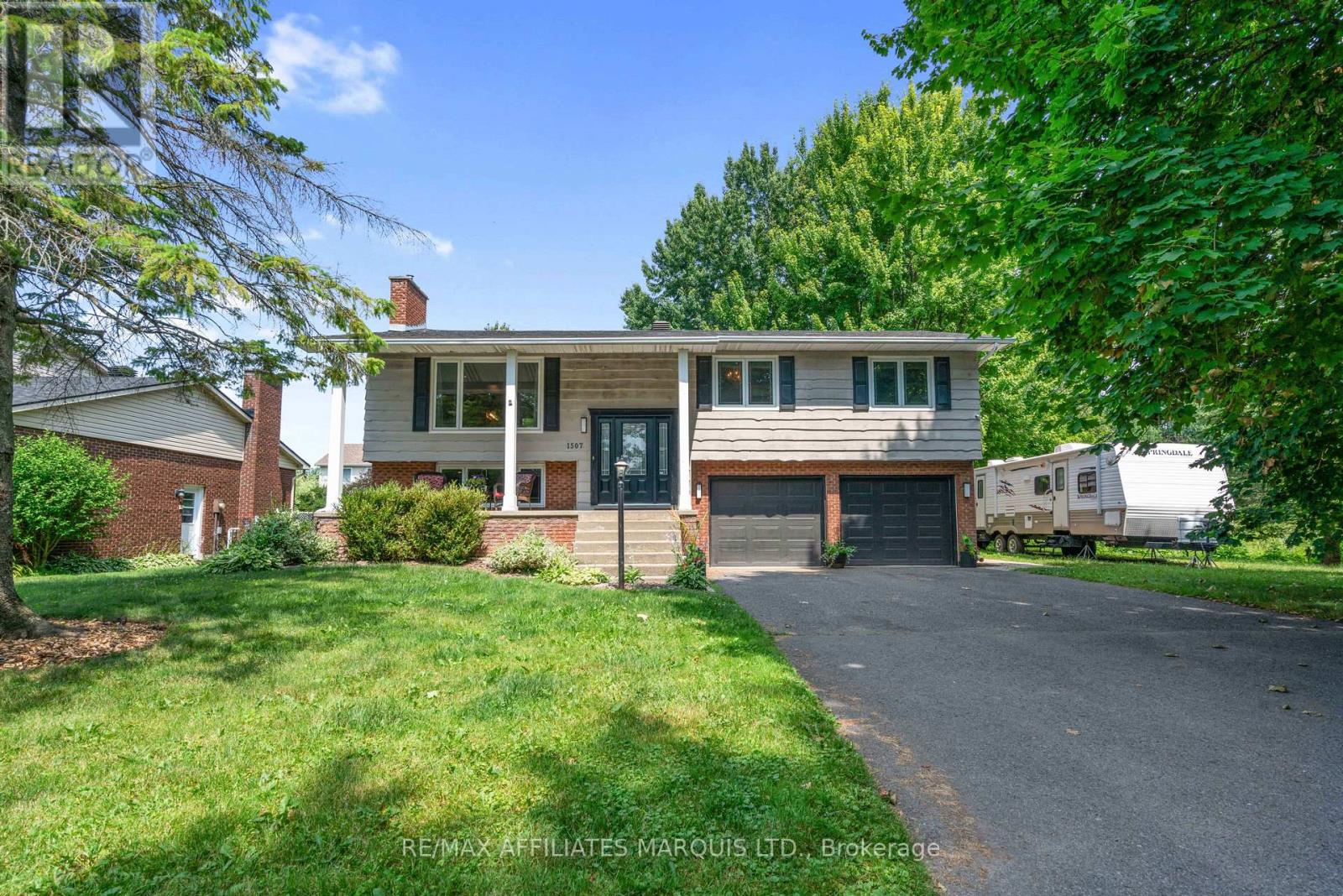 1507 CATHERINE STREET - 1