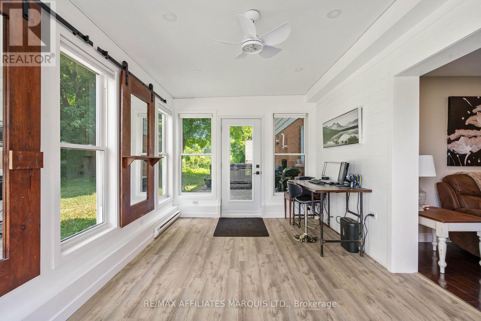 1507 CATHERINE STREET - 30