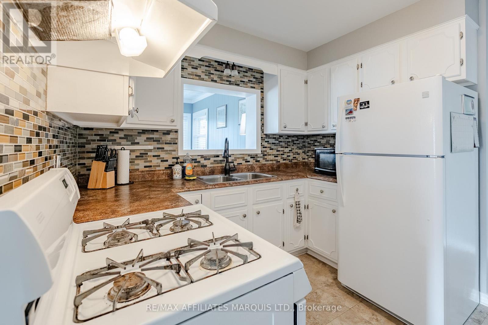 7 FARRAN DRIVE - 14
