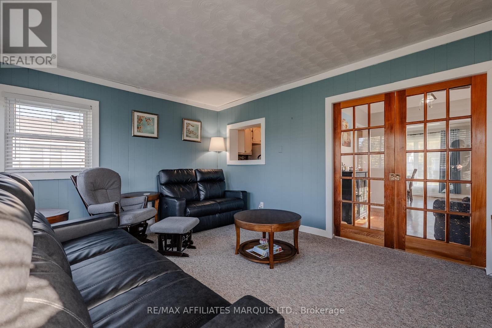 7 FARRAN DRIVE - 18