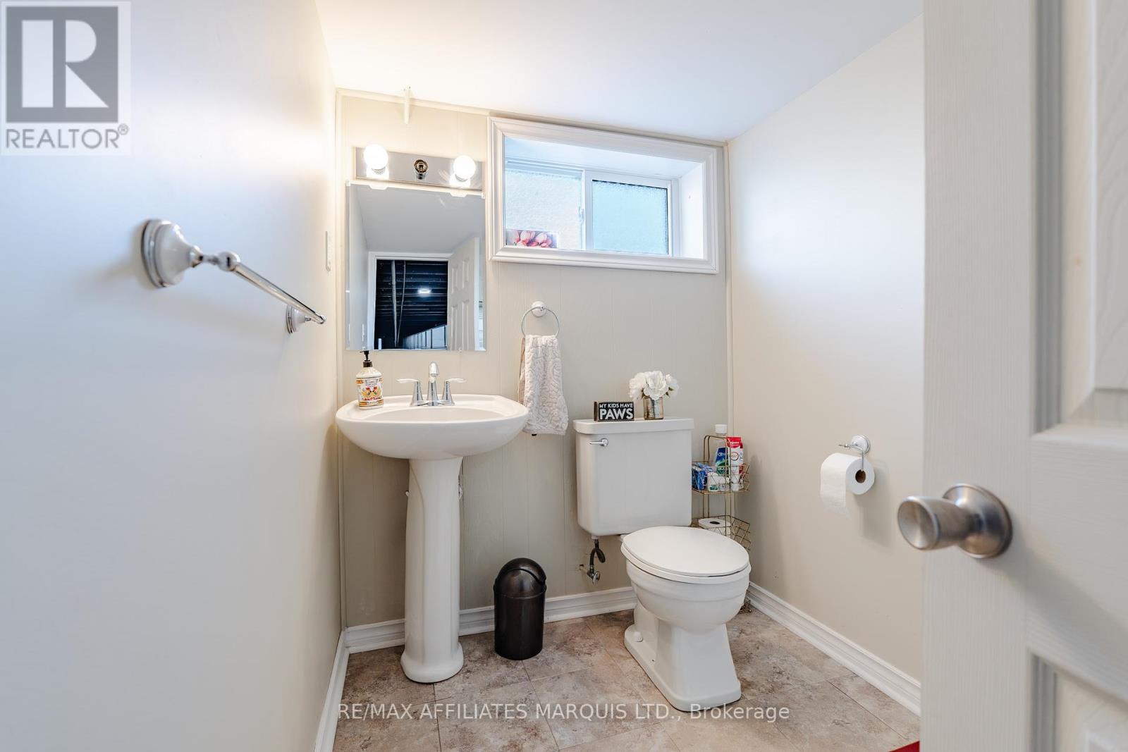 7 FARRAN DRIVE - 37