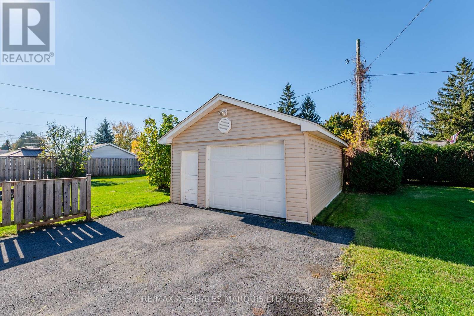 7 FARRAN DRIVE - 40