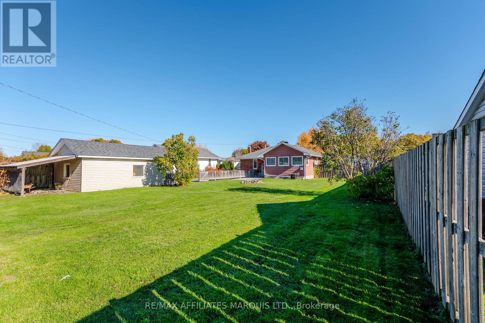7 FARRAN DRIVE - 43