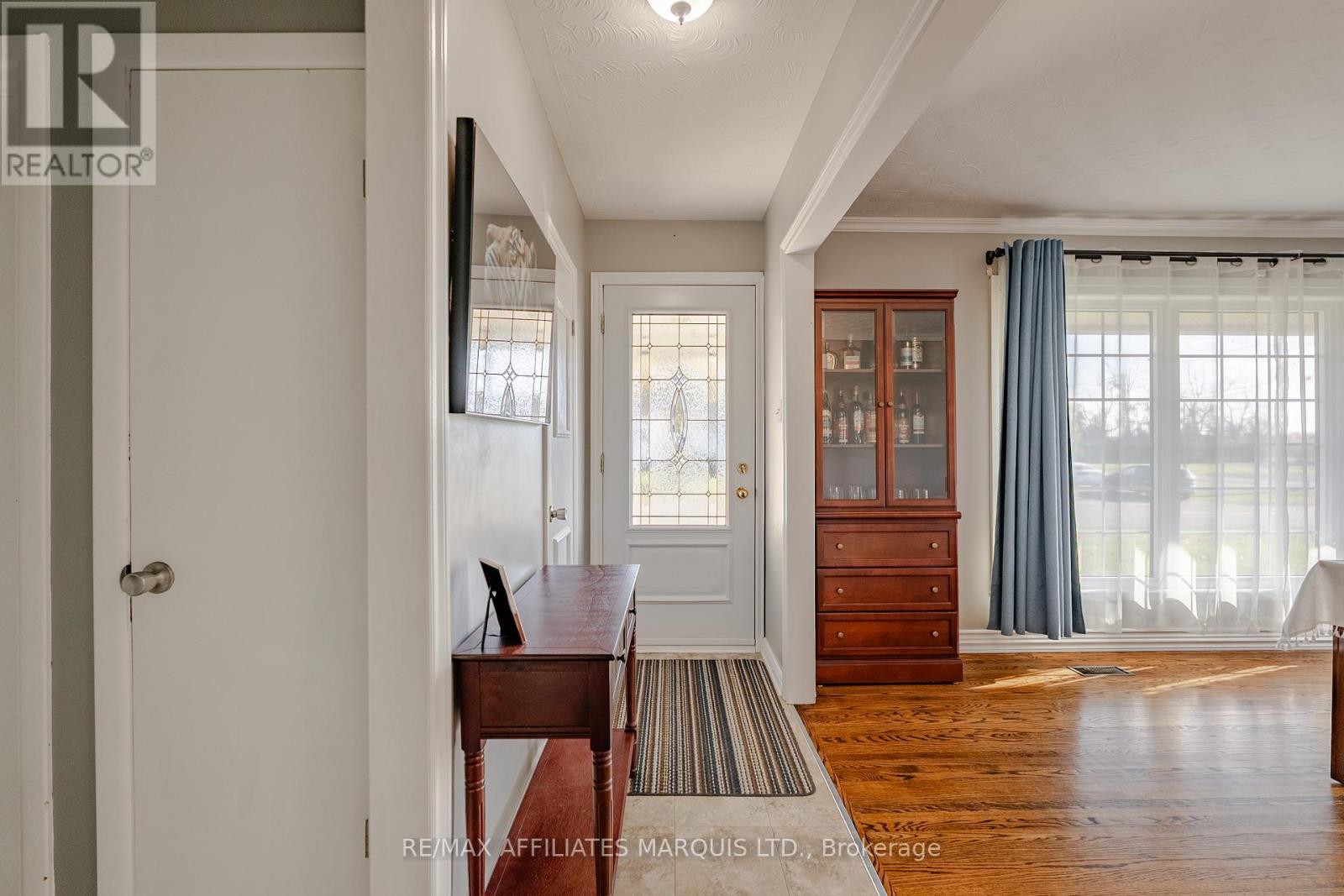 7 FARRAN DRIVE - 6