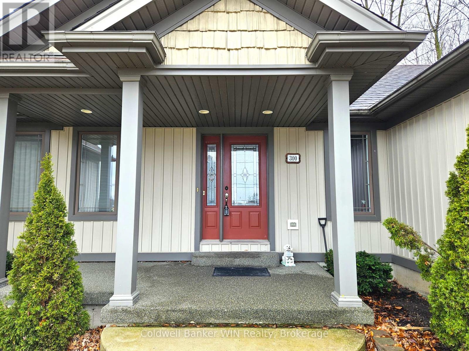 300 DURHAM STREET W - 4