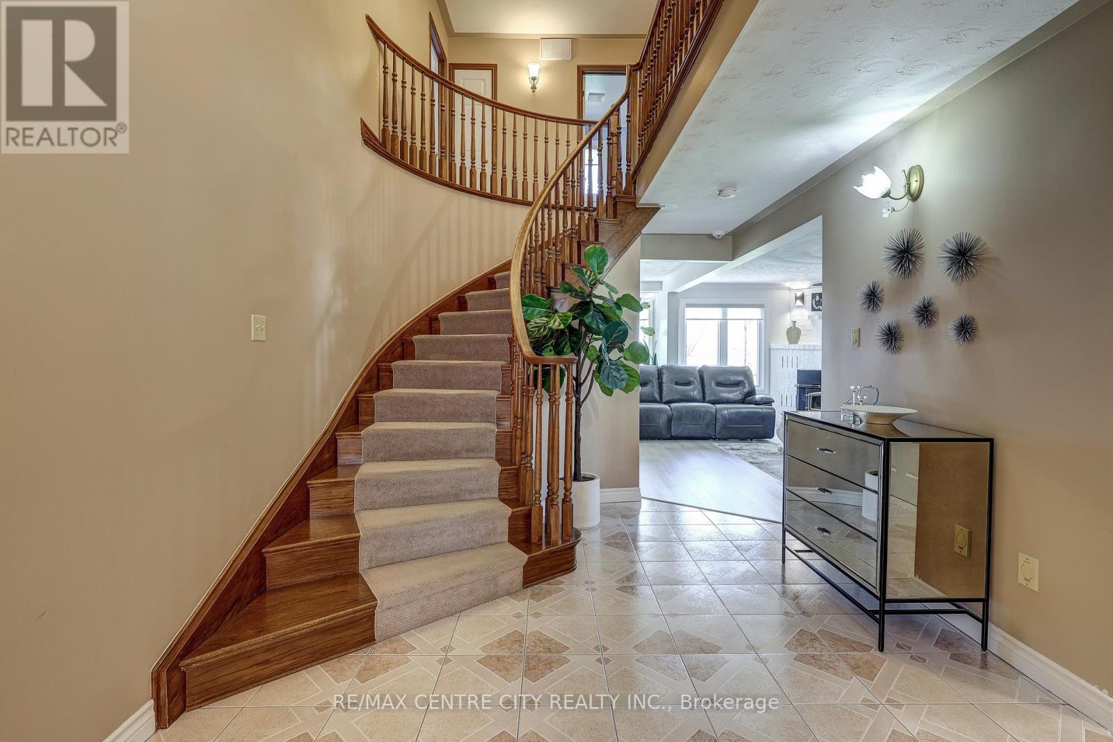 39876 SHADY LANE CRESCENT Property Photo