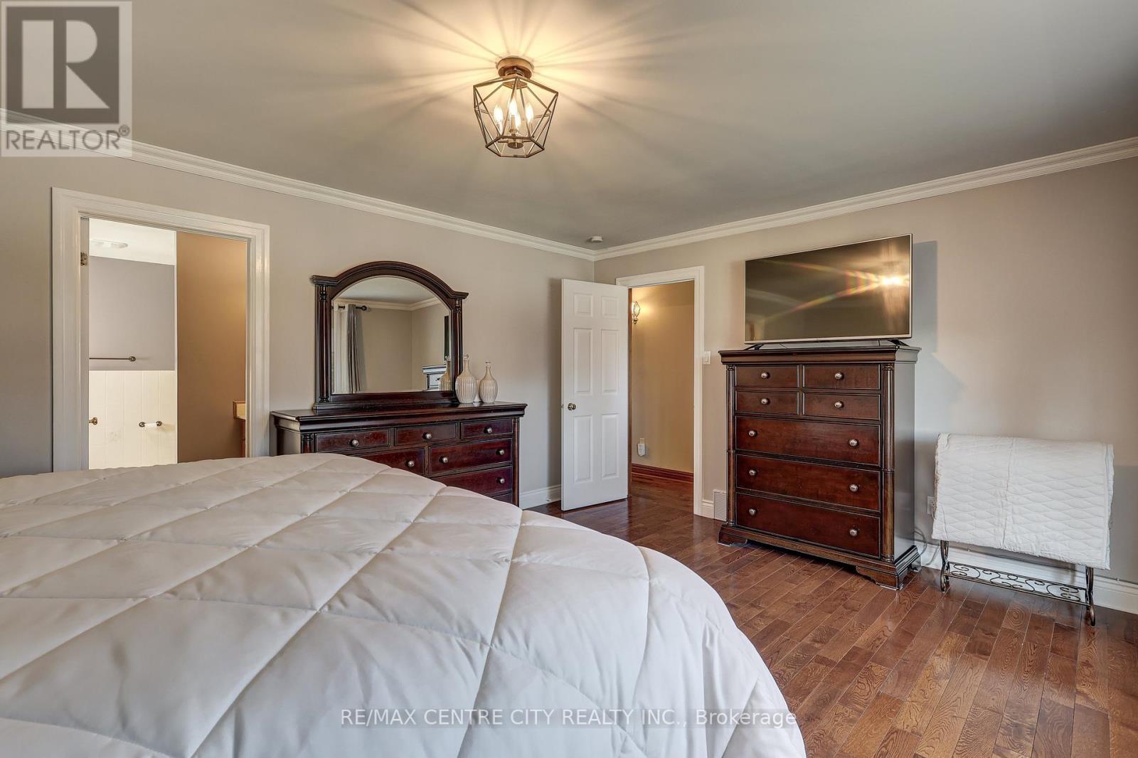 39876 SHADY LANE CRESCENT Property Photo