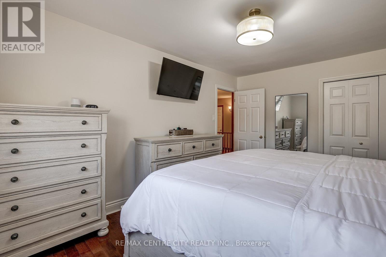 39876 SHADY LANE CRESCENT Property Photo