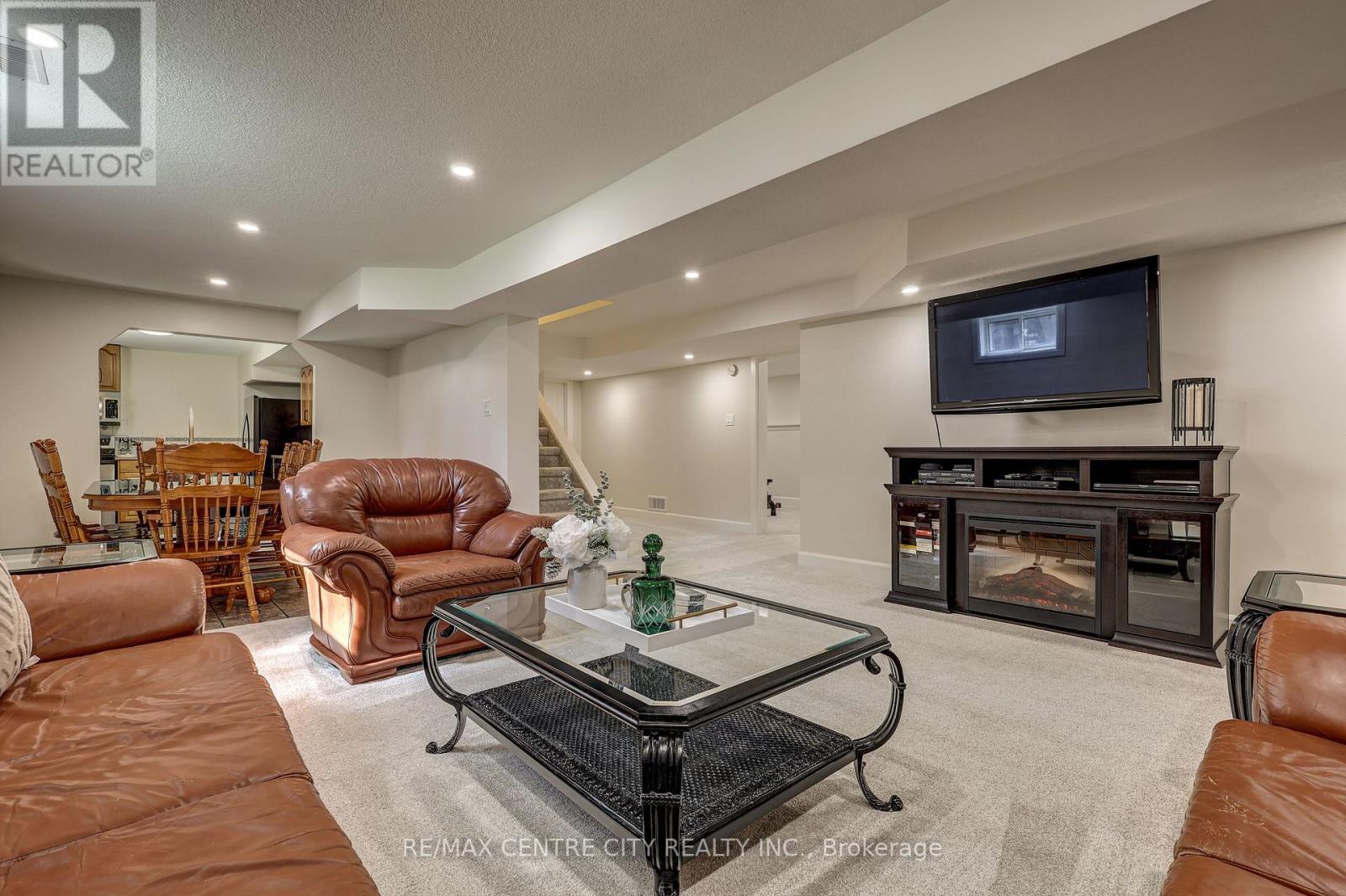 39876 SHADY LANE CRESCENT Property Photo