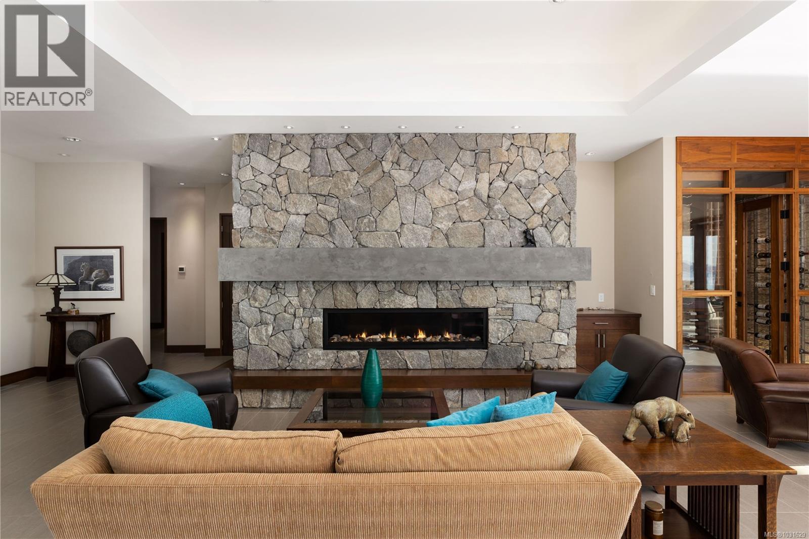 3070 BEACHFRONT CRES - 27