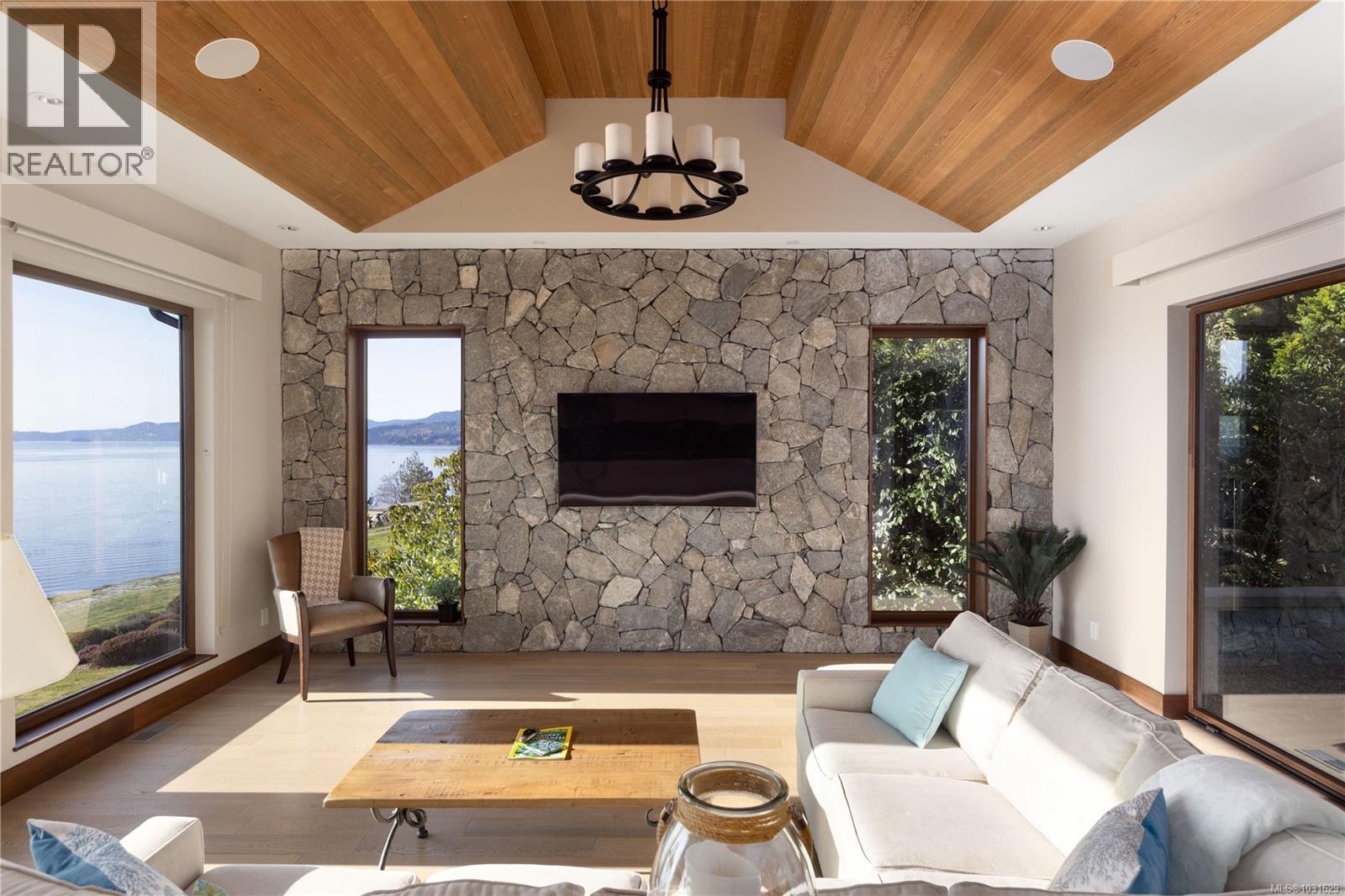 3070 BEACHFRONT CRES - 16