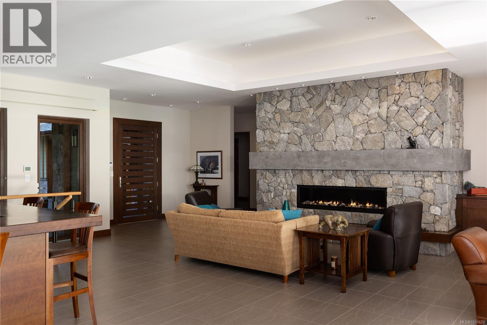 3070 BEACHFRONT CRES - 29