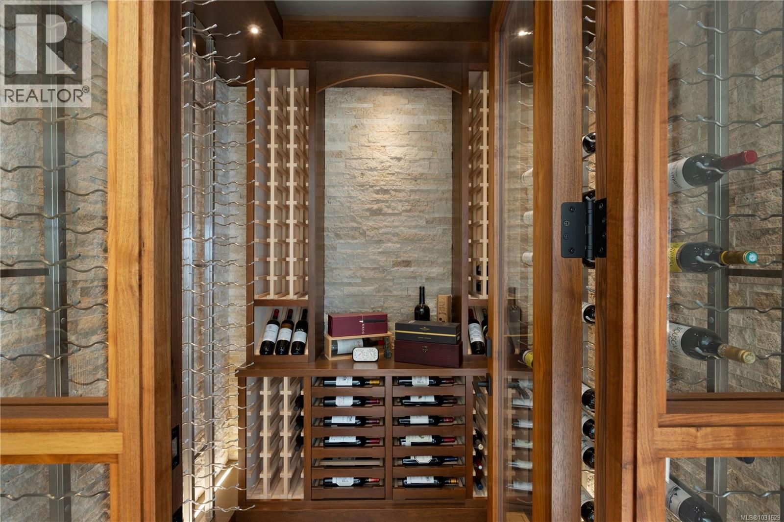 3070 BEACHFRONT CRES - 23